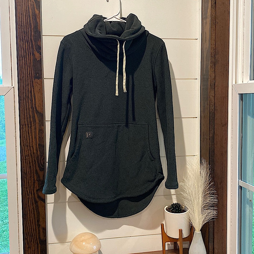 ✨DESO Sweater✨